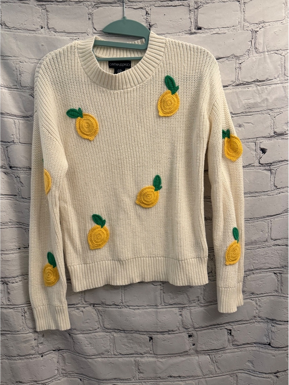 Cynthia Rowley cream sweater with lemon appliques - Picture 3 of 3